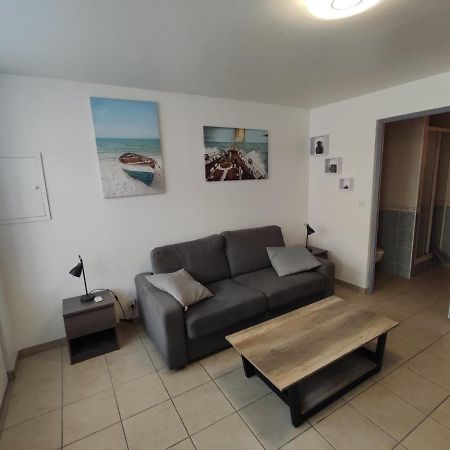 Studio 2 Personnes En Centre Ville Saint-Pierre-de-Plesguen Kültér fotó